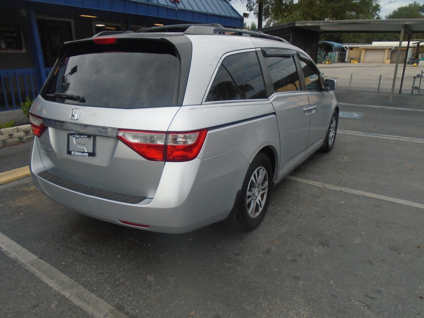 2011 Honda Odyssey EX (5FNRL5H46BB) with an 3.5L V6 SOHC 24V engine, 5-Speed Automatic transmission, located at 6112 N Florida Avenue, Tampa, FL, 33604, (888) 521-5131, 27.954929, -82.459534 - Photo#3